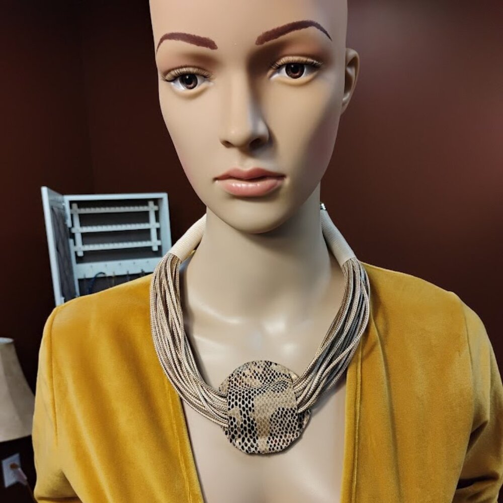 ✨ Boutique Animal Print Statement Necklace ✨